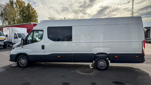 IVECO Daily 35S18A8 V VAN przewóz osób